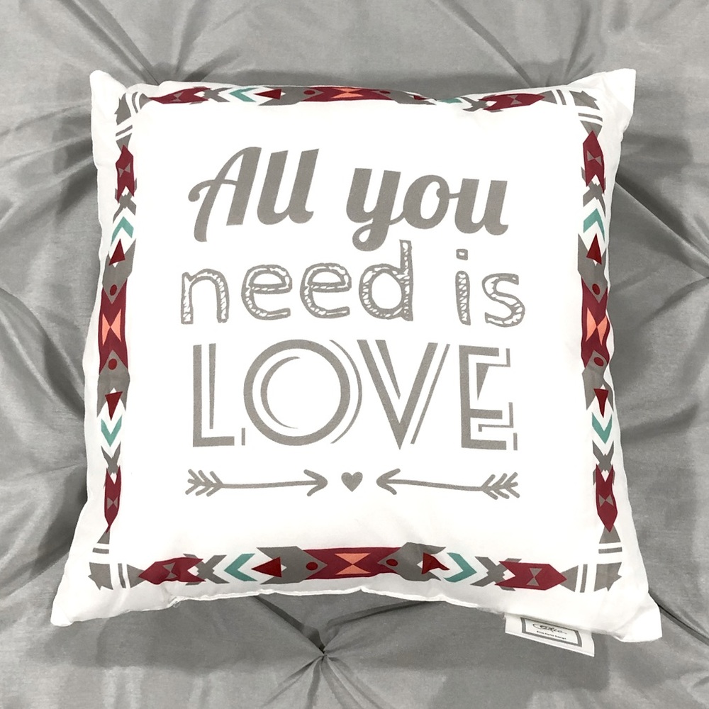 Throw Pillow - New - Midsize - Chic Home Design